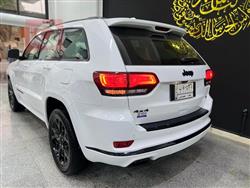 جیپ گراند شیرۆکی